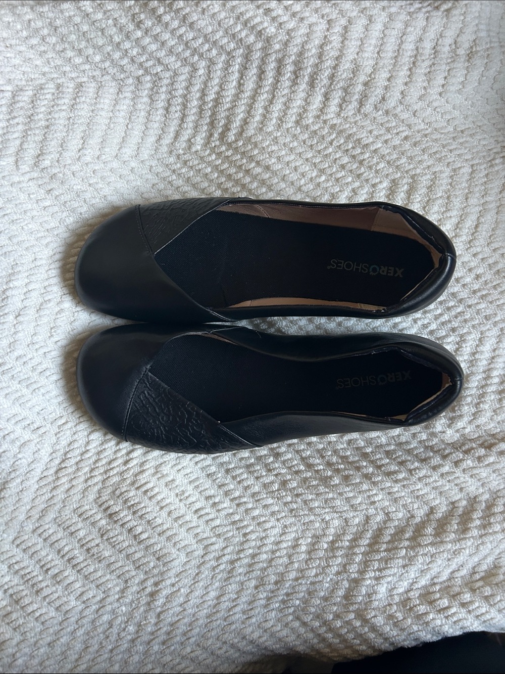 Xero Shoes Women's Black Foldable Ballet Flats - Picture 3 of 7